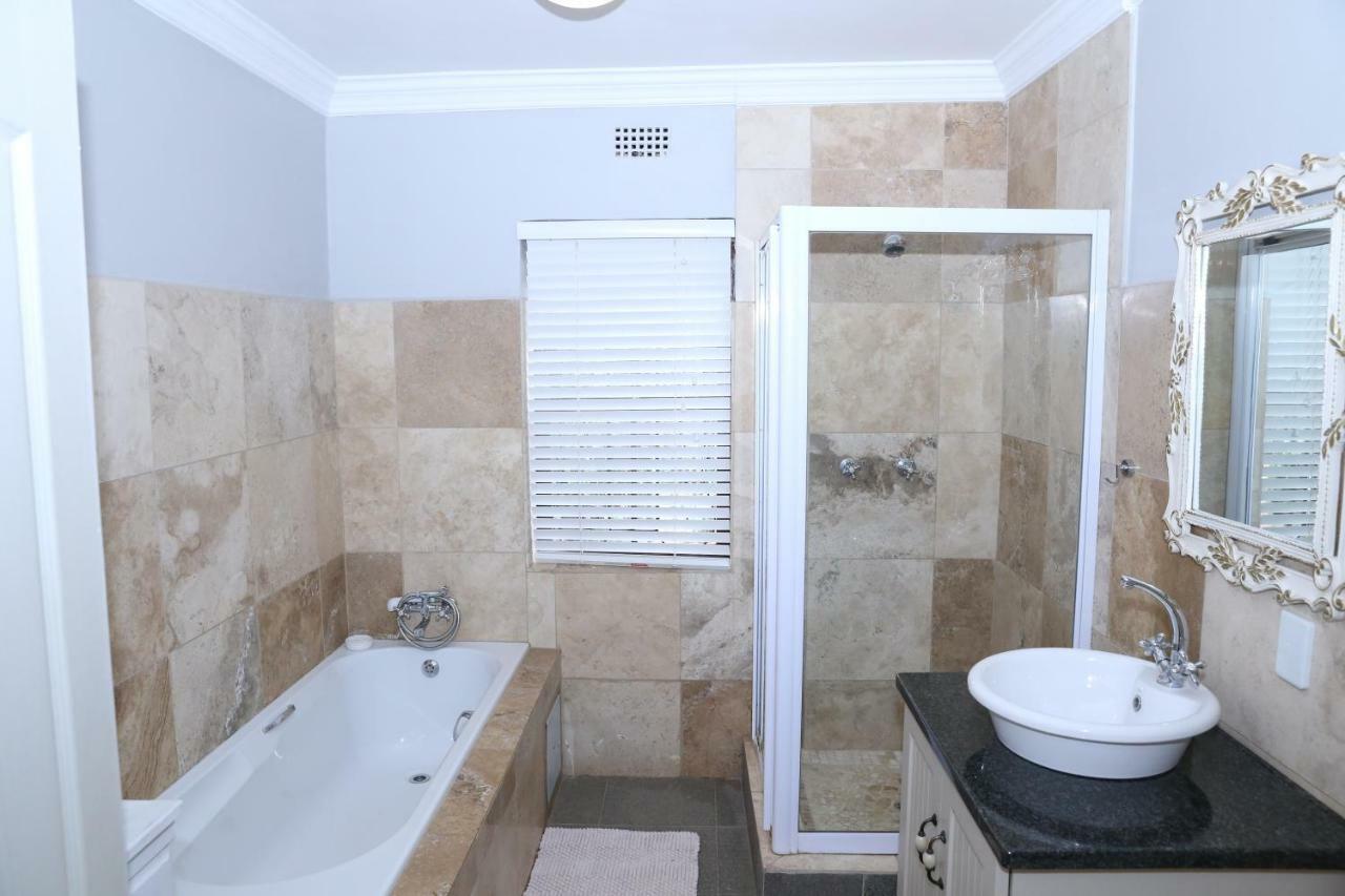 בריטס Angel Oak Guesthouse מראה חיצוני תמונה